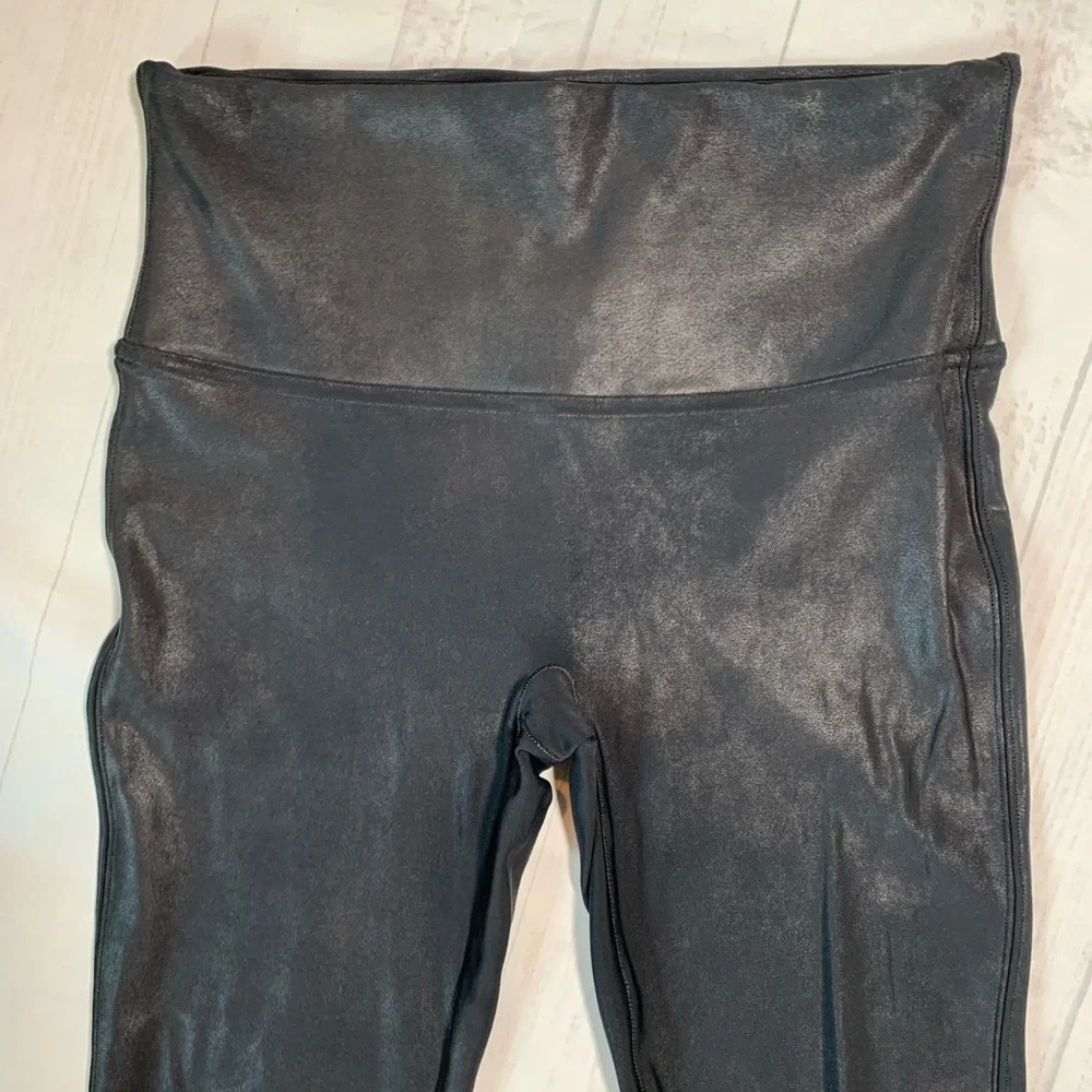 Spanx black leggings. Size L.